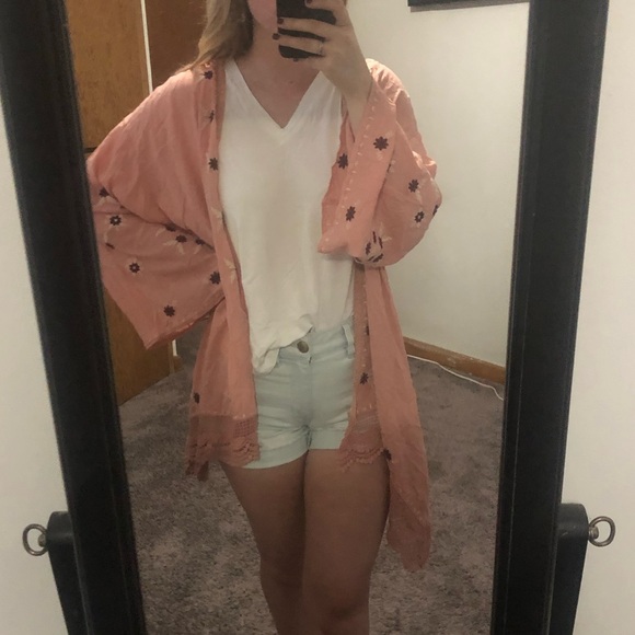 Pink Floral Kimono - Picture 2 of 3
